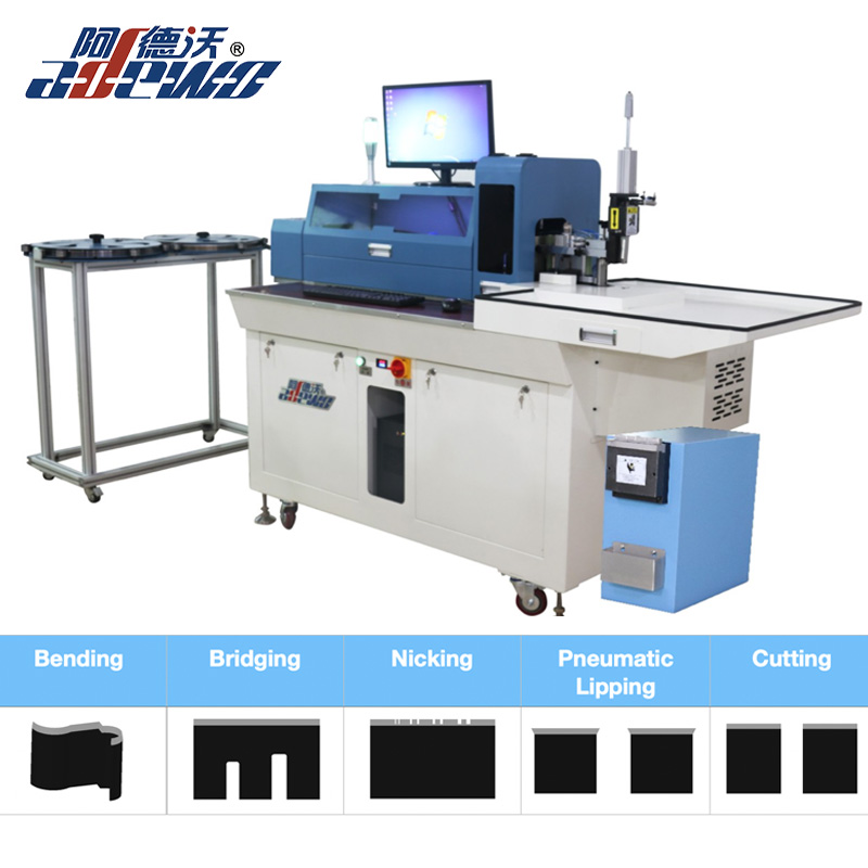 Machine à cintrer automatique de règle en acier de matrices rotatives